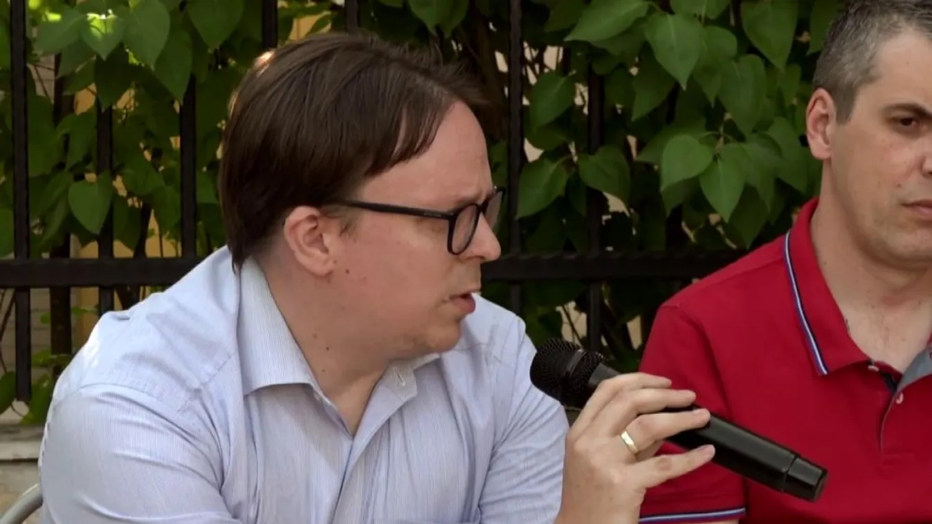 „Megélhetési politikusokkal” fogott össze az ellenzéki polgármesterjelölt