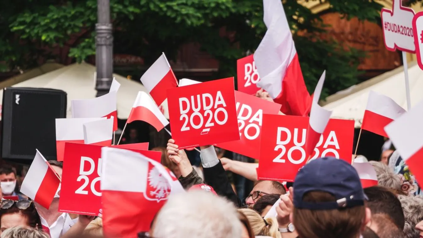 „Lengyelország az ékszer Soros György koronáján”