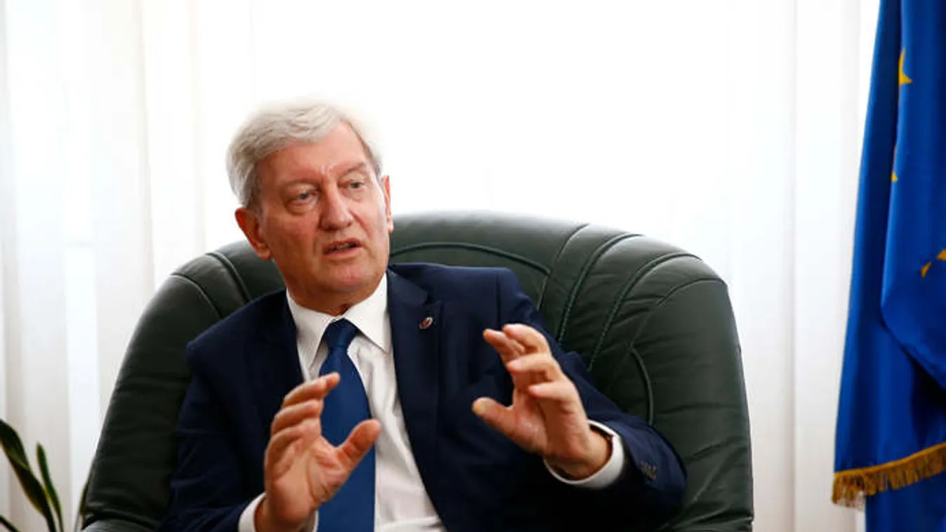 Több száz beteg kezeléséhez elég a hazai gyártású remdesivir