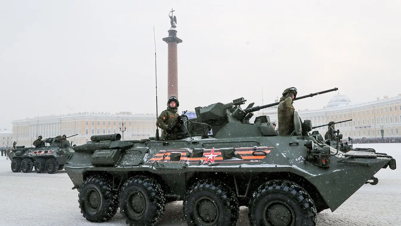 Katonai parádé Szentpéterváron