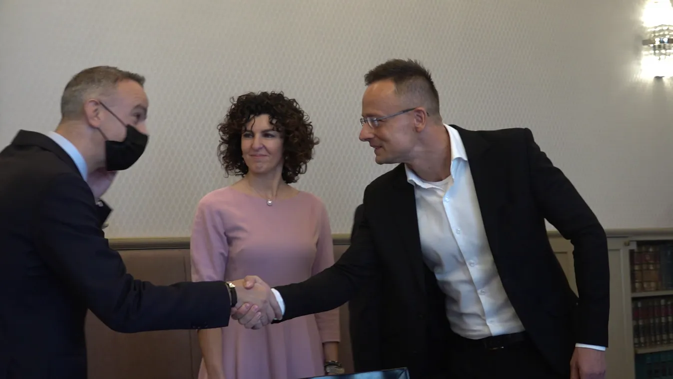 Gyógyszeripari megállapodást kötött a kormány