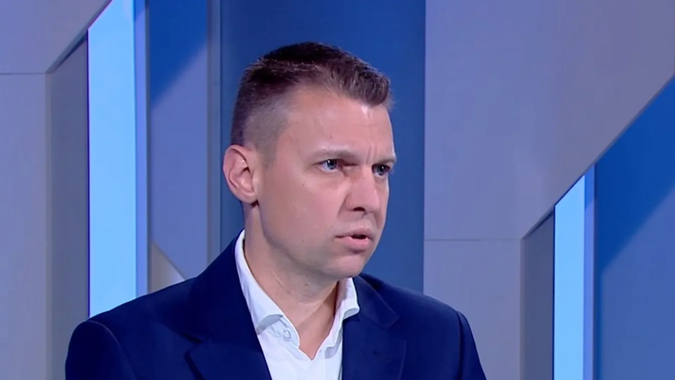 Menczer Tamás: A brüsszeli vezetők kiterjesztenék a sorkatonaságot egész Európára + videó