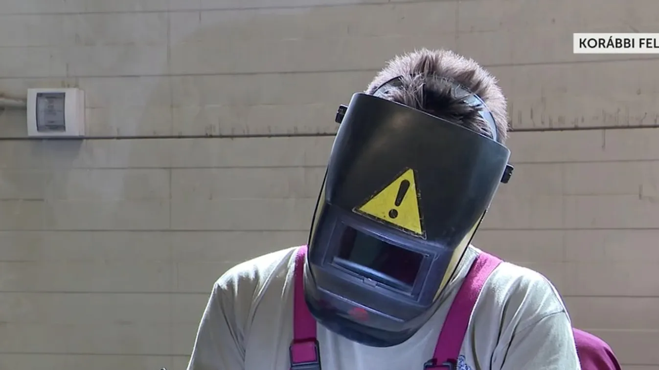 Már elérhető a fix három százalékos hitel a kis- és középvállalkozások számára  + videó