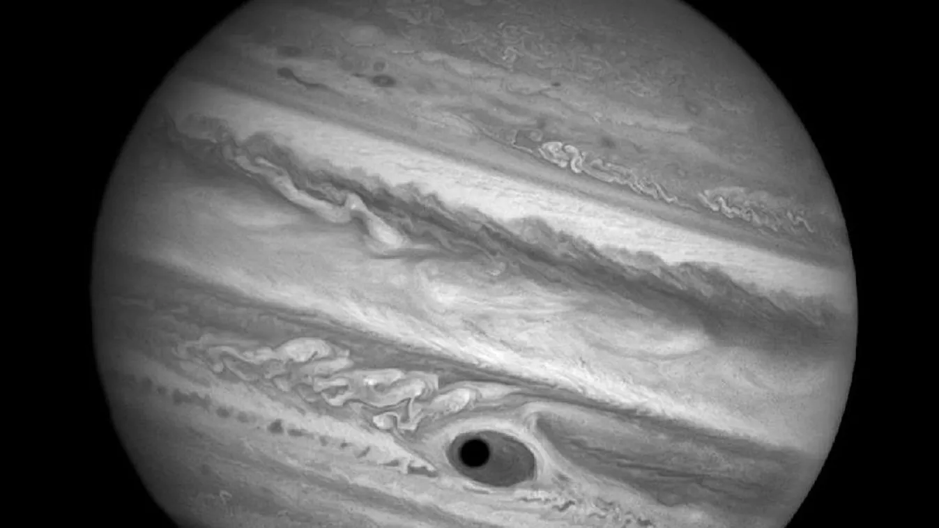 Juno pályára állt a Jupiter körül