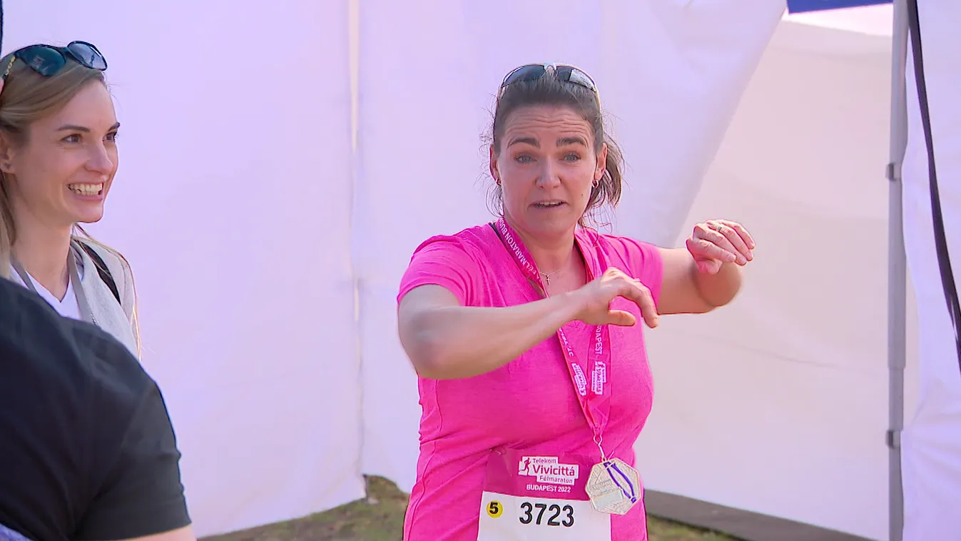 Novák Katalin édesanyjával futotta le a félmaratont