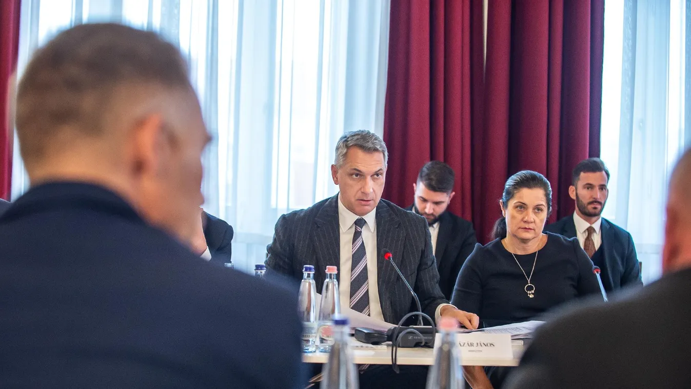 Lázár János: Az ország kapuja lesz a Balkán felé Mohács és Baja