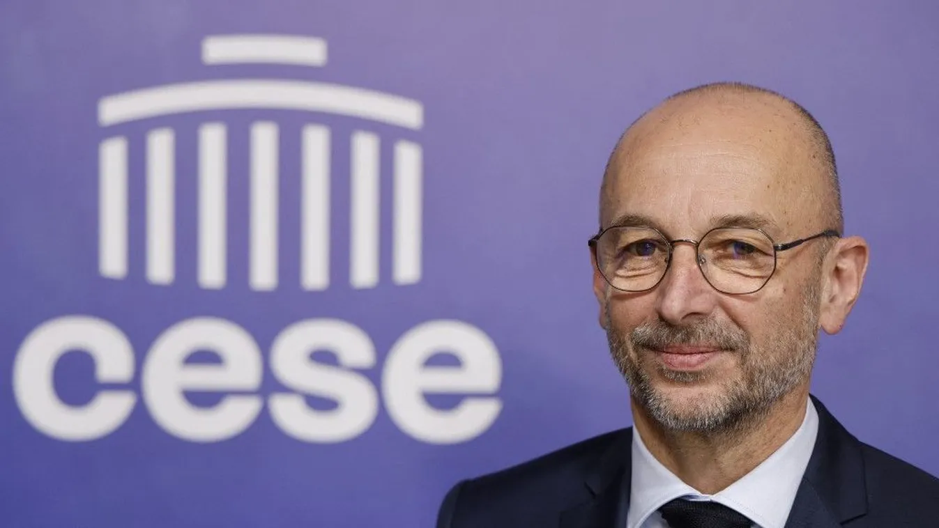 Radikális balliberális, nulla politikai múlttal és tapasztalattal bíró férfi lehet az új francia miniszterelnök