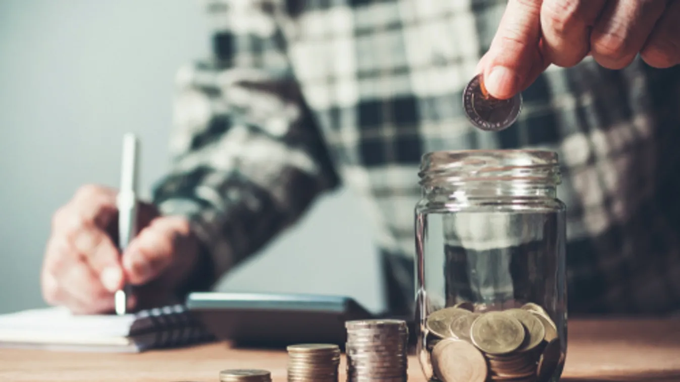 Jobban spórolnak a magyarok a járványhelyzetben