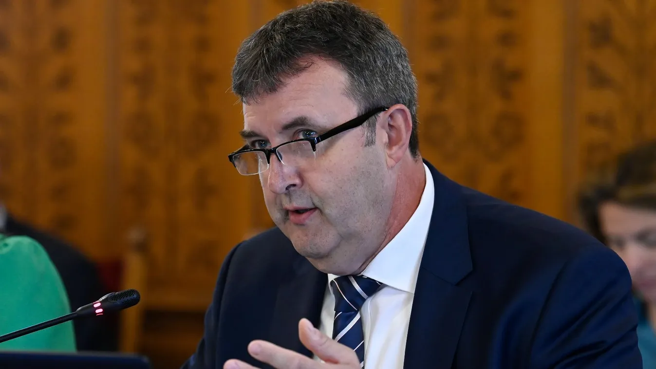 Palkovics: Erős a hazai járműipar