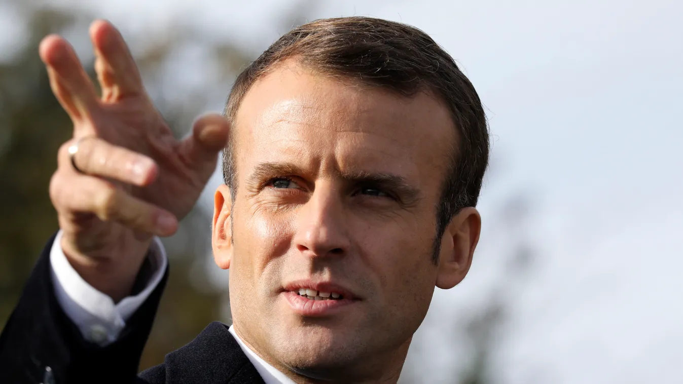 Macron: Erősödnek a múlt démonai