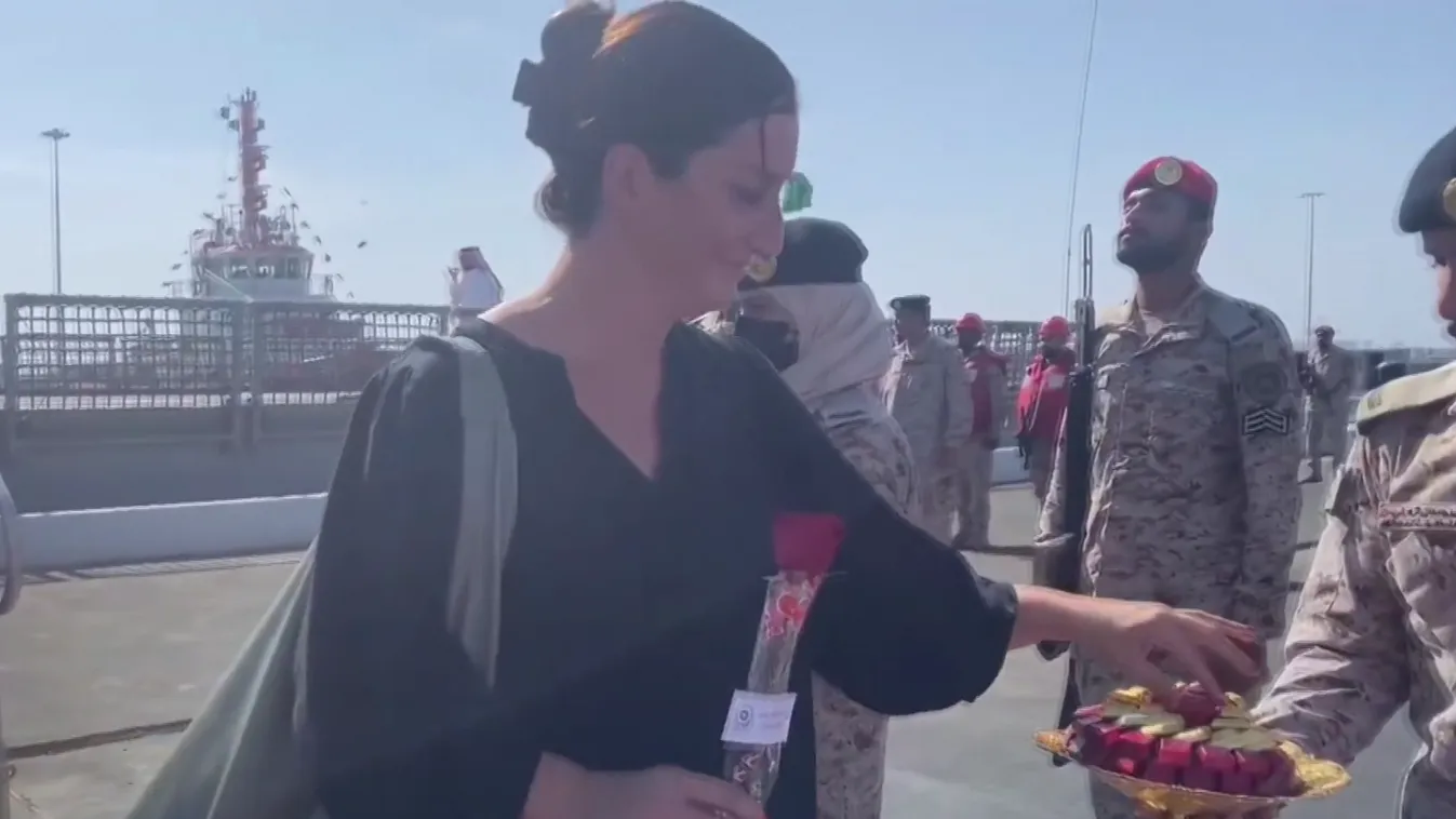 Menekítik a világ országai az állampolgáraikat Szudánból