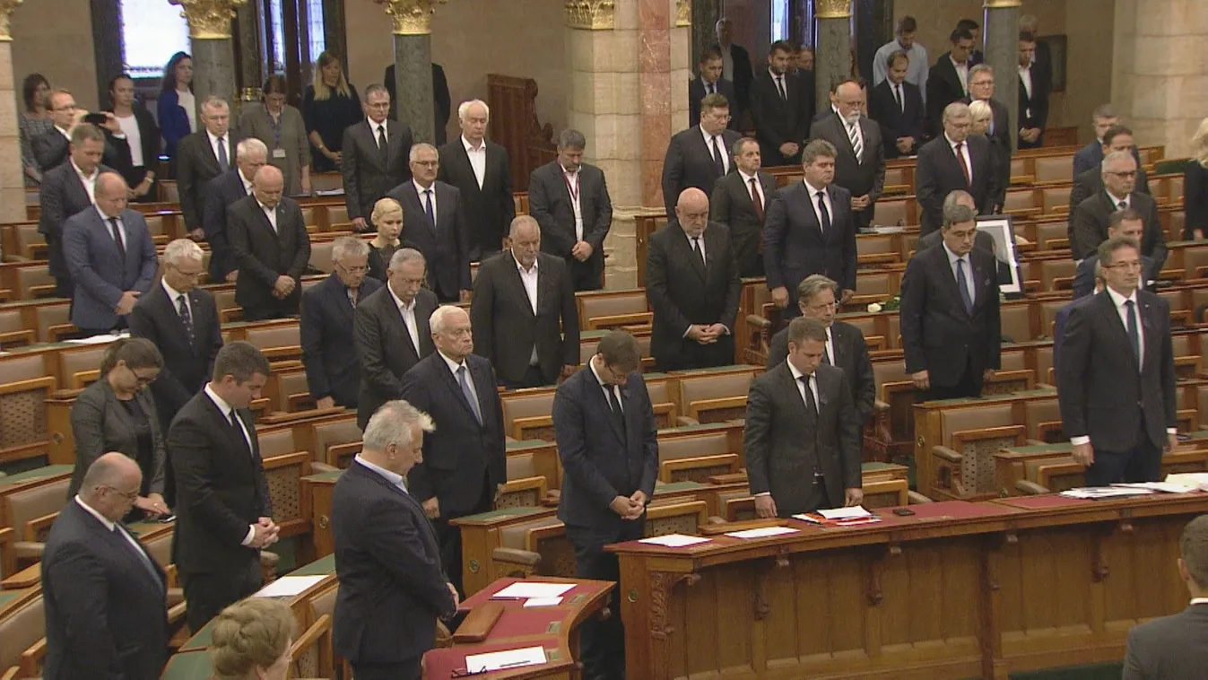 „A jobboldal és a jobboldali kormány minden esetben gazdagítani szeretné az országot”