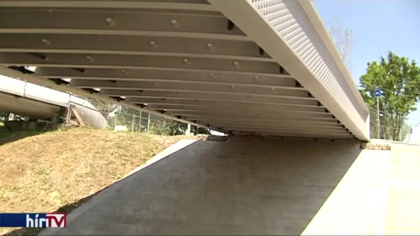 Nem használhatják a biciklisek a vb-re épült kerékpároshidat