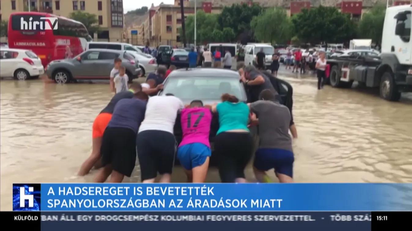 A hadsereget is bevetették Spanyolországban az áradások miatt