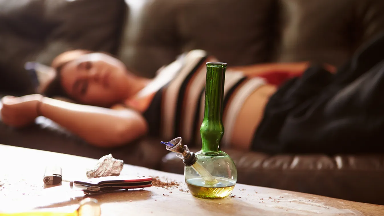 Nőgyógyász segítségével tudták csak kiszedni a crack pipát a nőből a tompai határátkelőnél