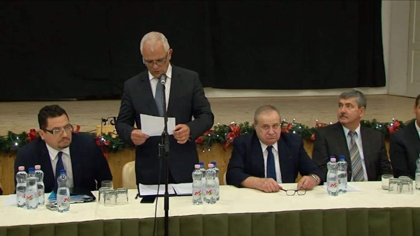 Hiába a támogatás, tovább vonják a pénzt Kisteleken