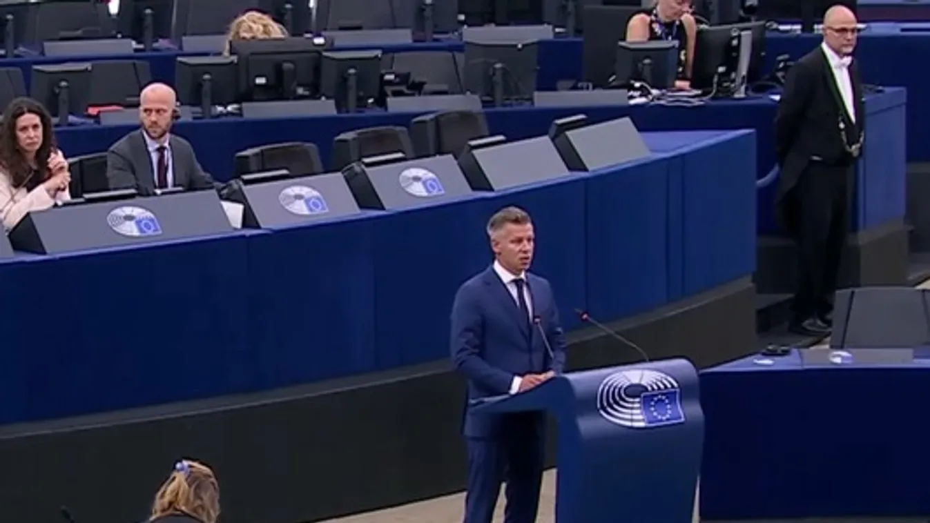 Magyar Péter az EP-ben letagadta, hogy lehallgatta a volt feleségét  + videó