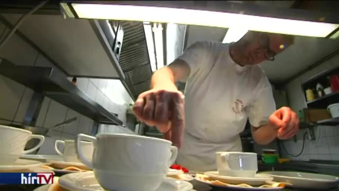 Tóparti látomások