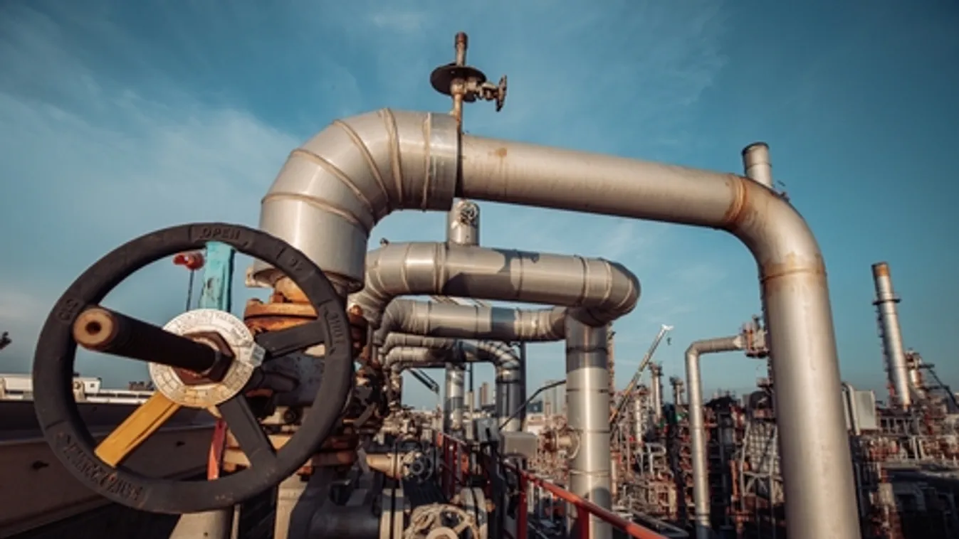 Nézőpont Intézet: a magyarok többsége felháborítónak tartja az ukrán olajszankciókat