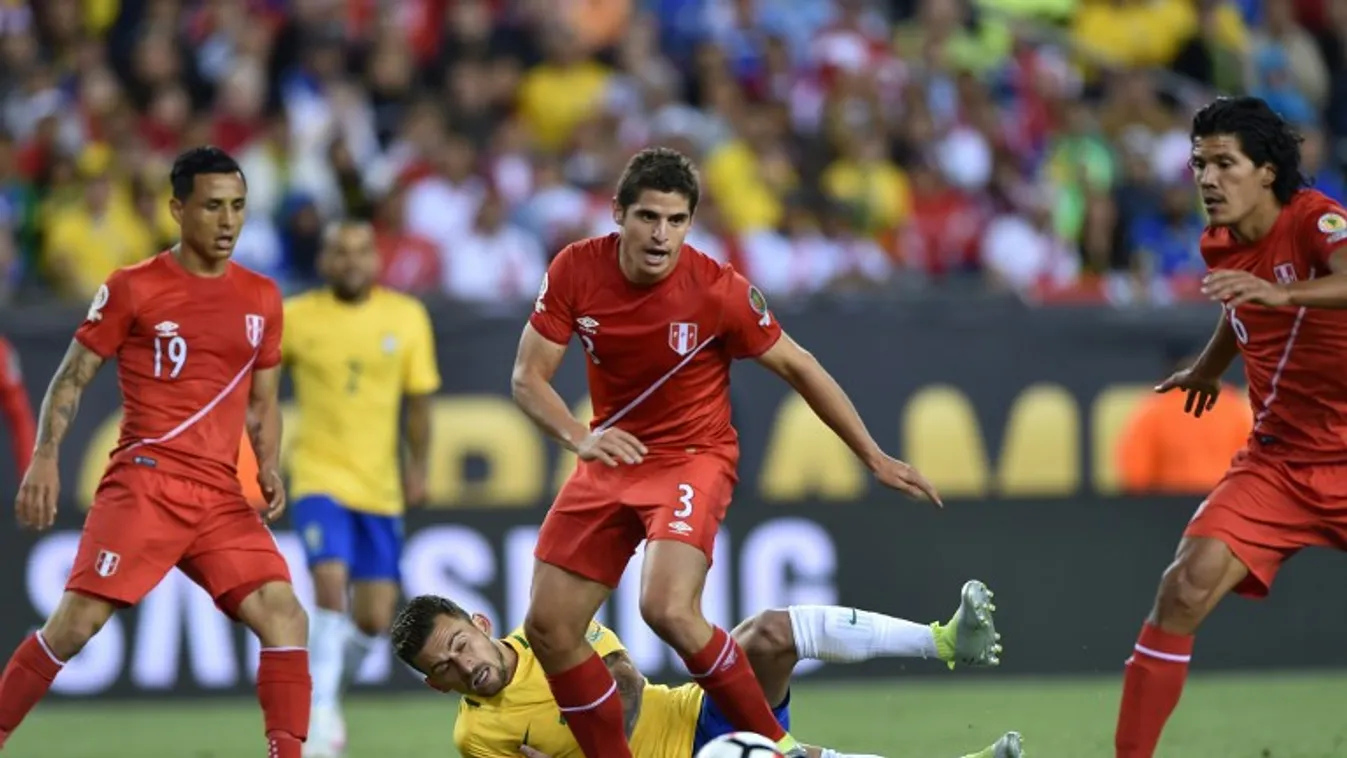 Erősen vitatott góllal ejtették ki Brazíliát