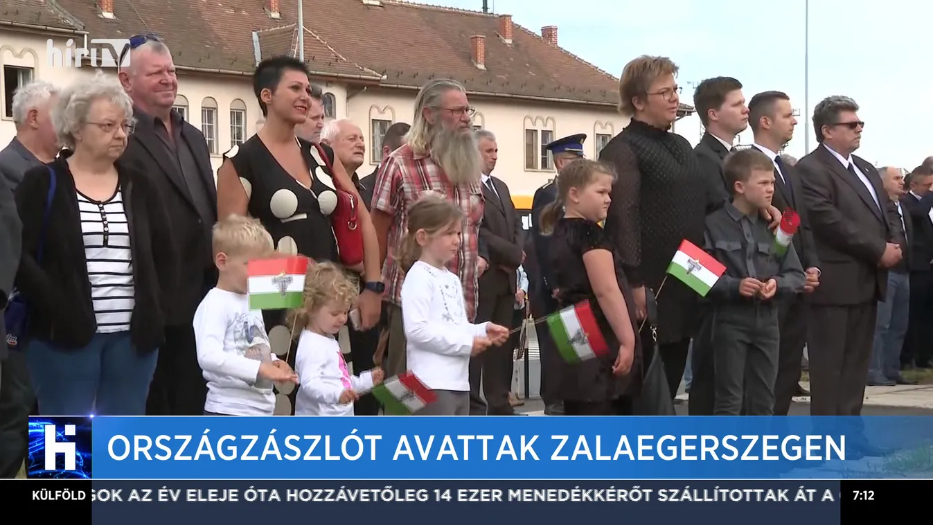 Országzászlót avattak Zalaegerszegen