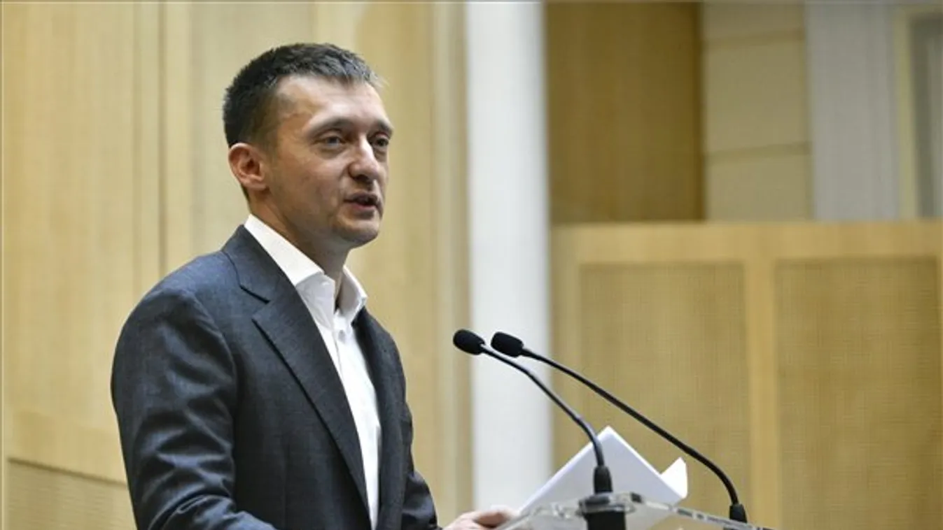 Hazudhatunk-e magánbeszélgetésben?	– Lapzárta