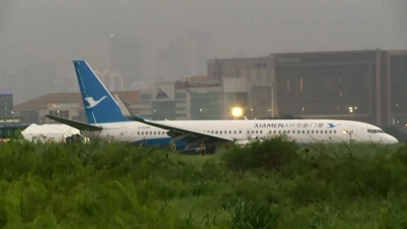 Túlszaladt és a földhöz csapódott egy repülőgép