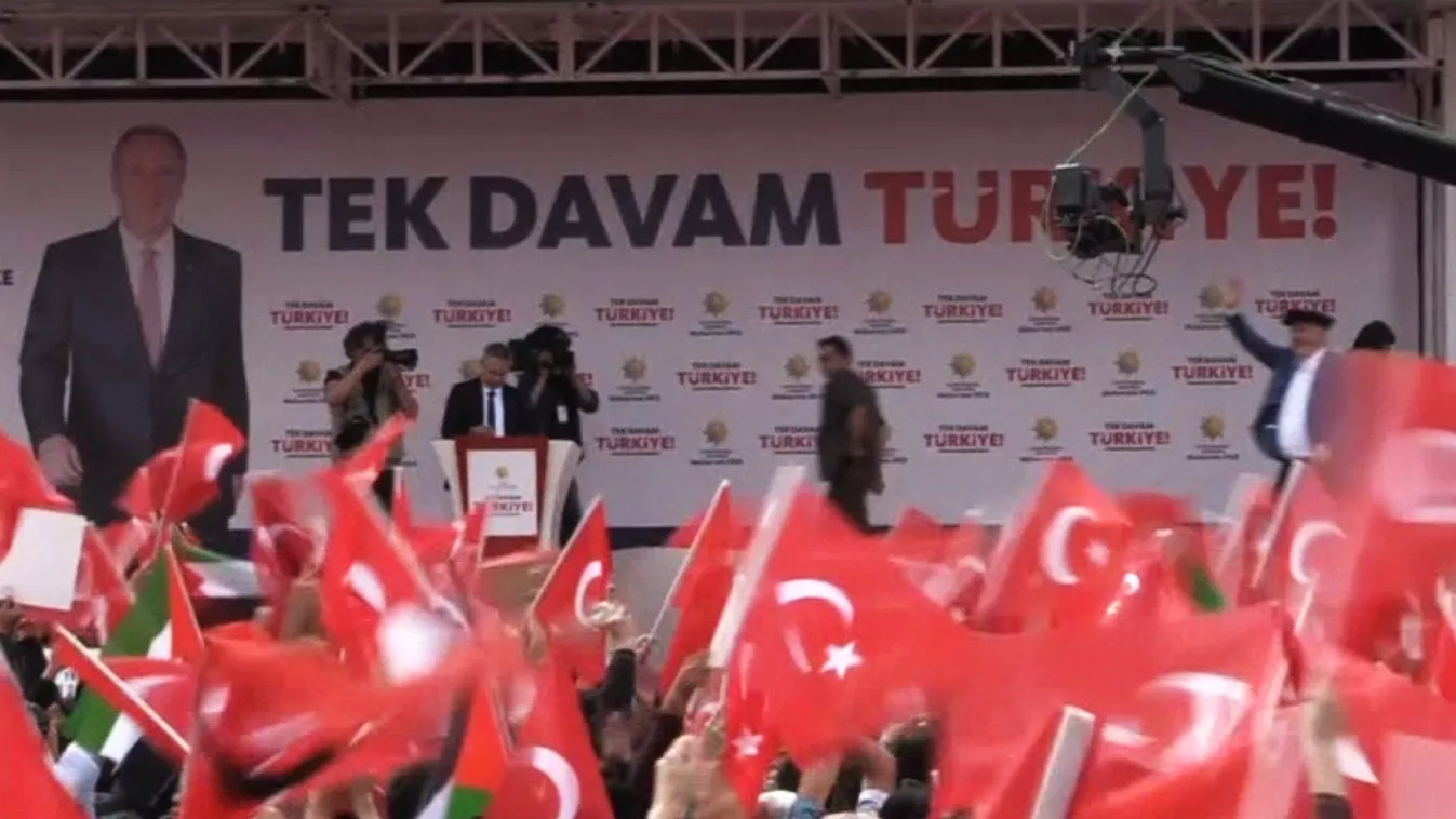 Halálos tömegverekedés a kampányrendezvényen