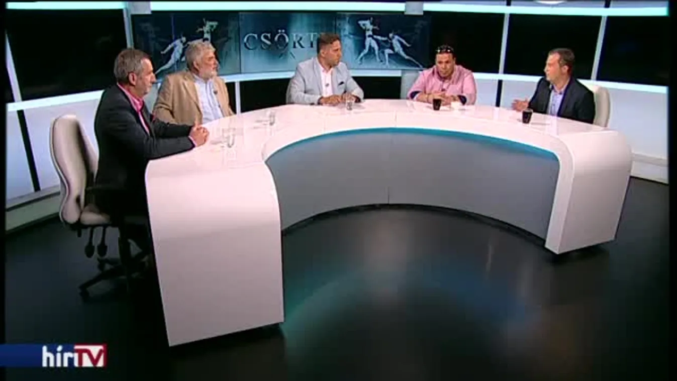 Fél évet értékelt Orbán