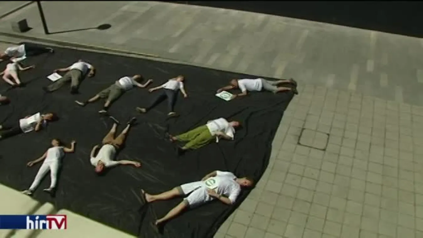 „Nem lehet havi 100 ezerért dolgoztatni az egészségügyben”