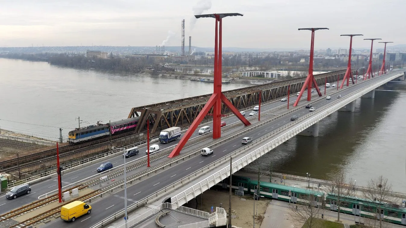 Részleges sávlezárás lesz ma a Rákóczi hídon