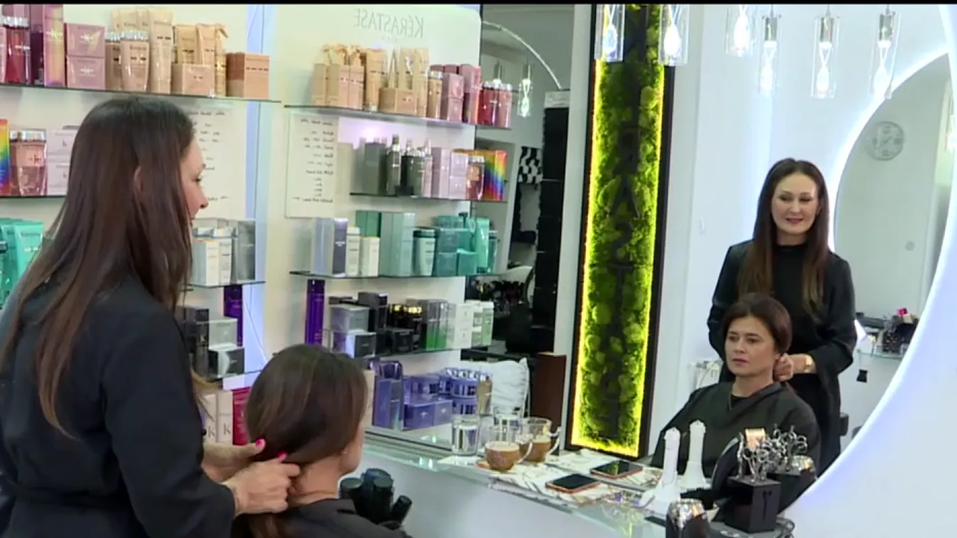 Mozaik: Spielberg fodrásza voltam