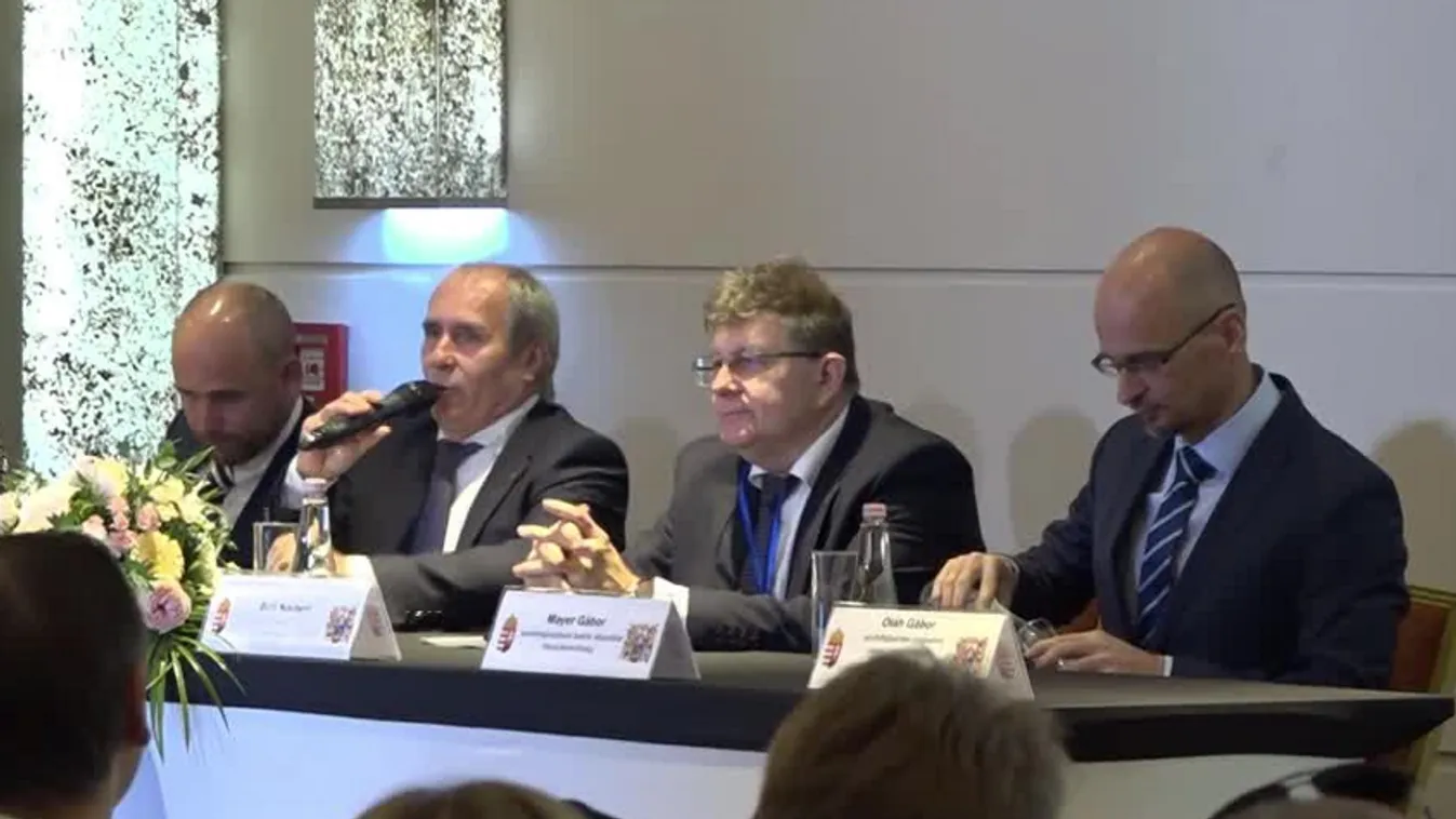 Siófokon tanácskoznak a somogy megyei polgármesterek + videó