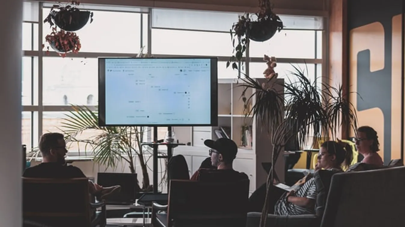 Elindult a fiatalok startup vállalkozásának létrehozását támogató Start program