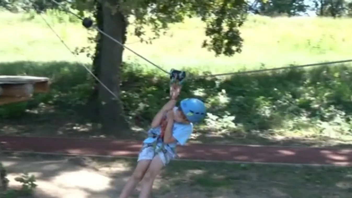 Új videó került elő a szolnoki kalandparkban történt bántalmazásról + videó