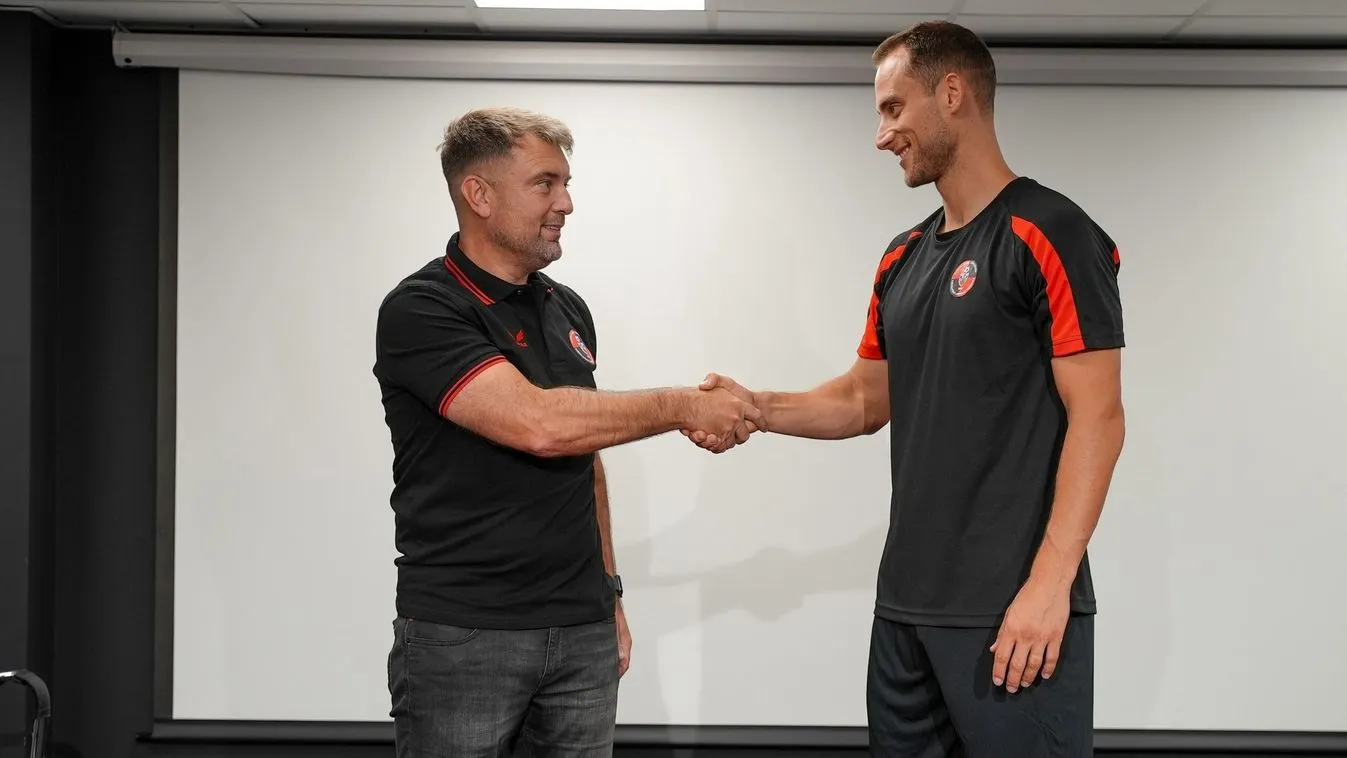 Eppel Márton: gólokkal akarom segíteni a Csíkszeredát a bennmaradásban