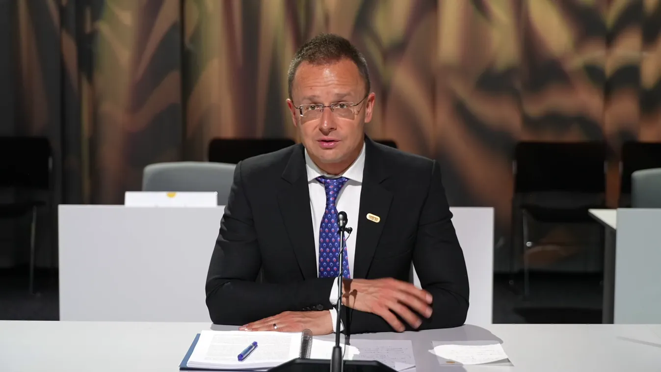 Szijjártó: Vegyék le az OTP-t a háború nemzetközi szponzorainak listájáról