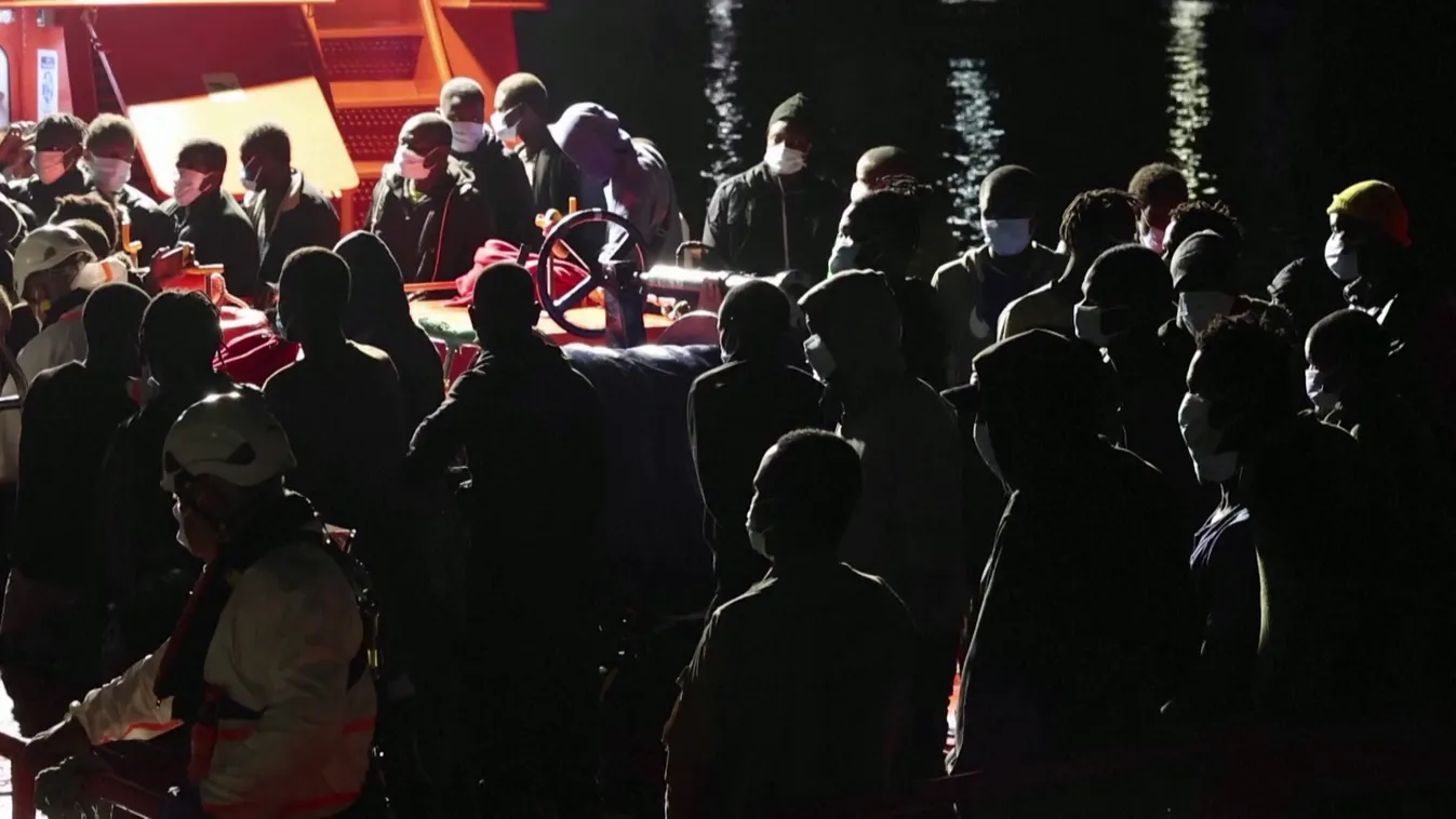 123 migránst fogott el a spanyol parti őrség