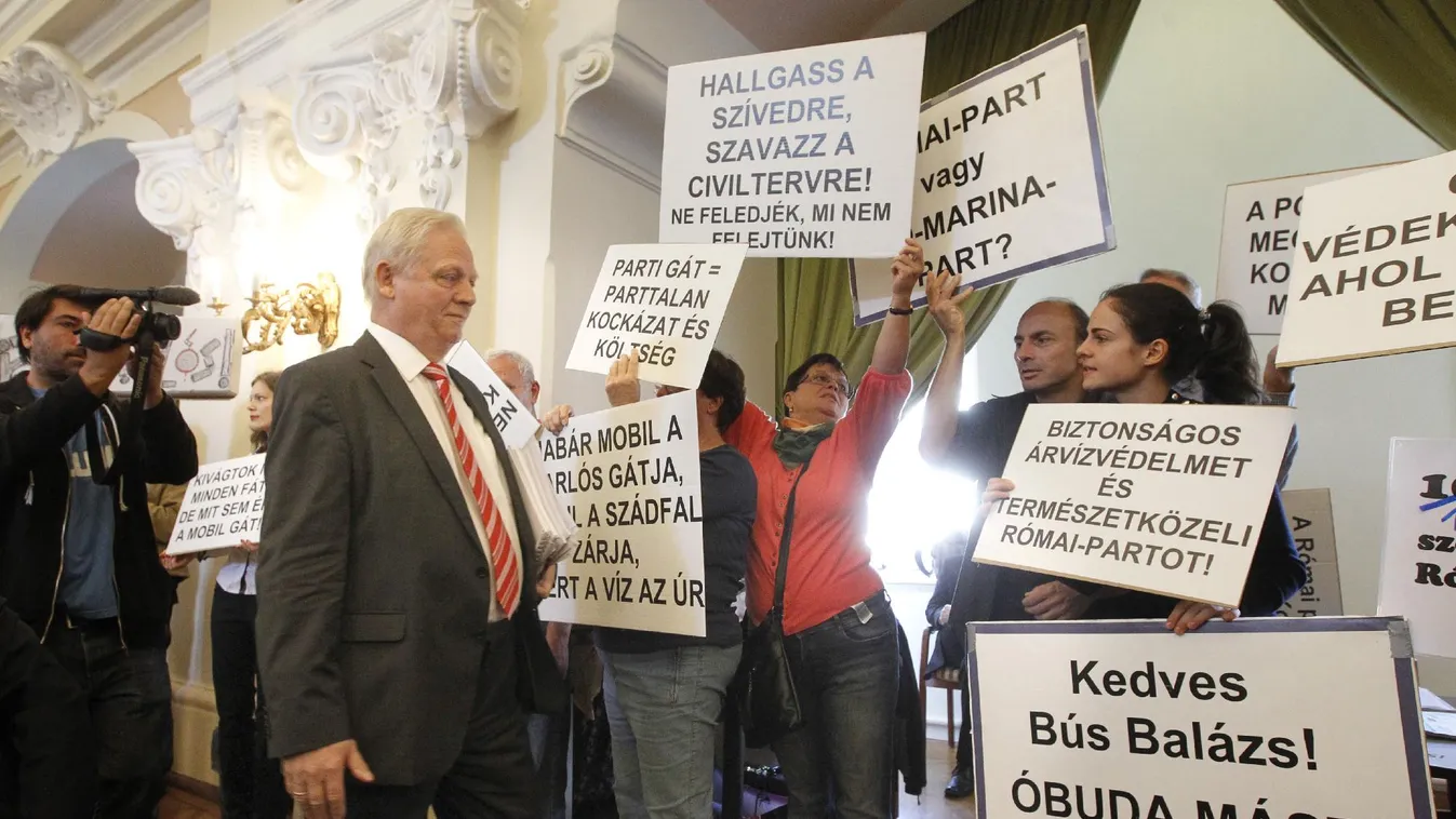 Nem lesz népszavazás a mobil gátról