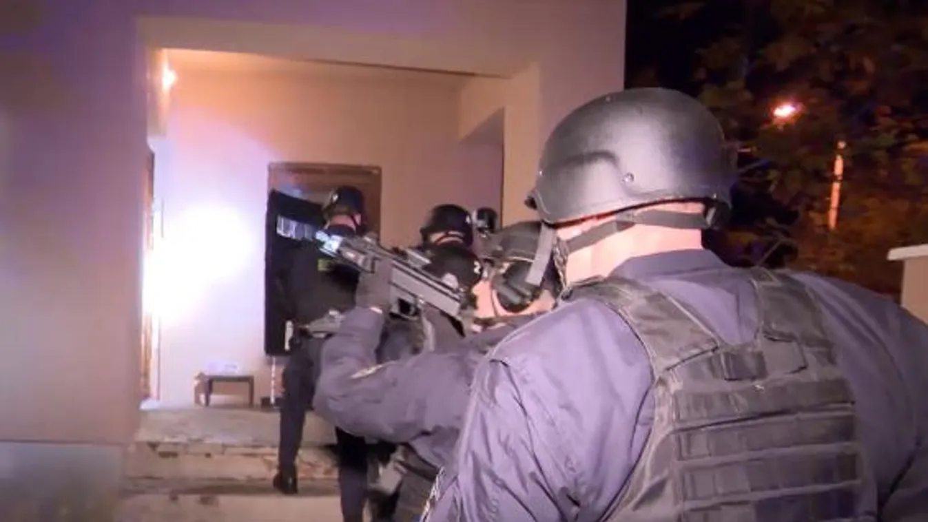 Radar – Tűzvonalban