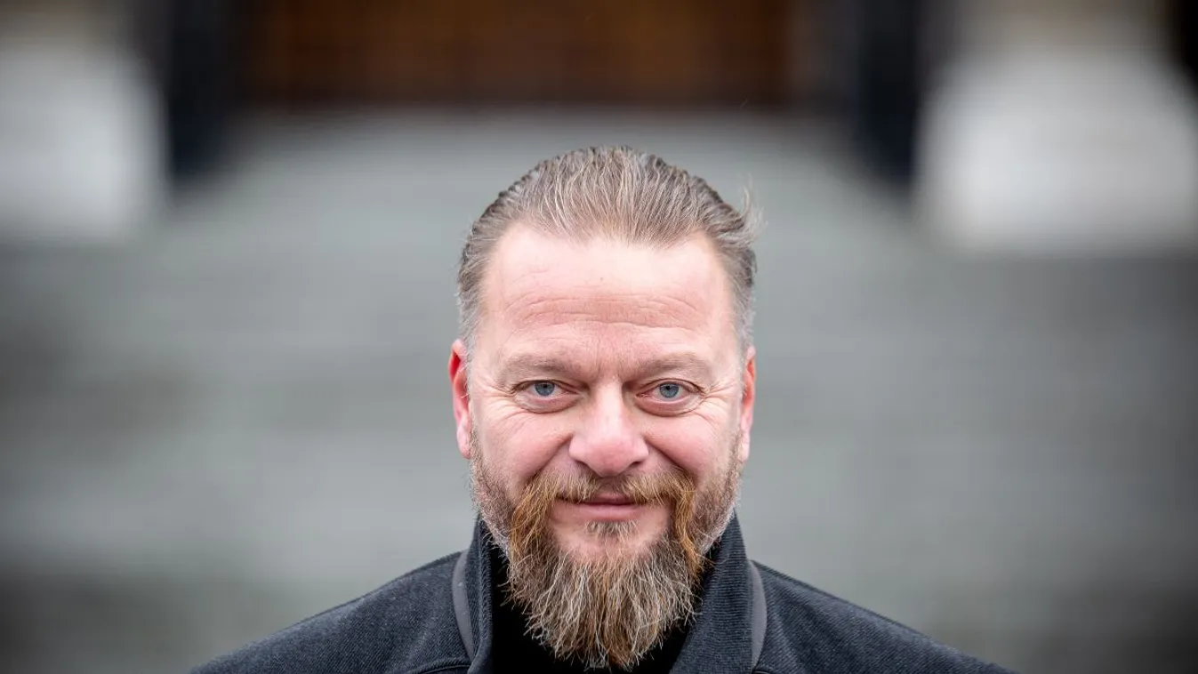 Jótékonysági koncertet tart az Ismerős Arcok a parajdi károsultak megsegítésére