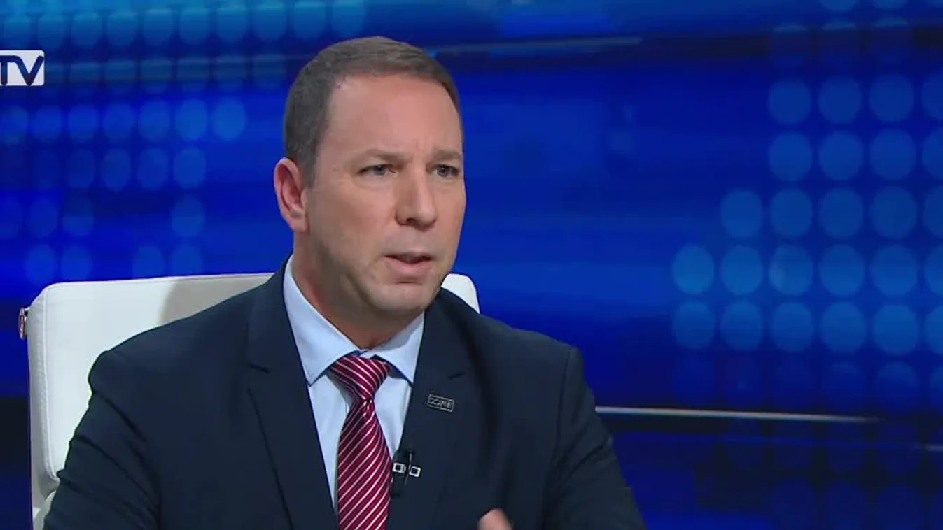 Von der Leyen Magyarország példájával fenyegette meg az olaszokat