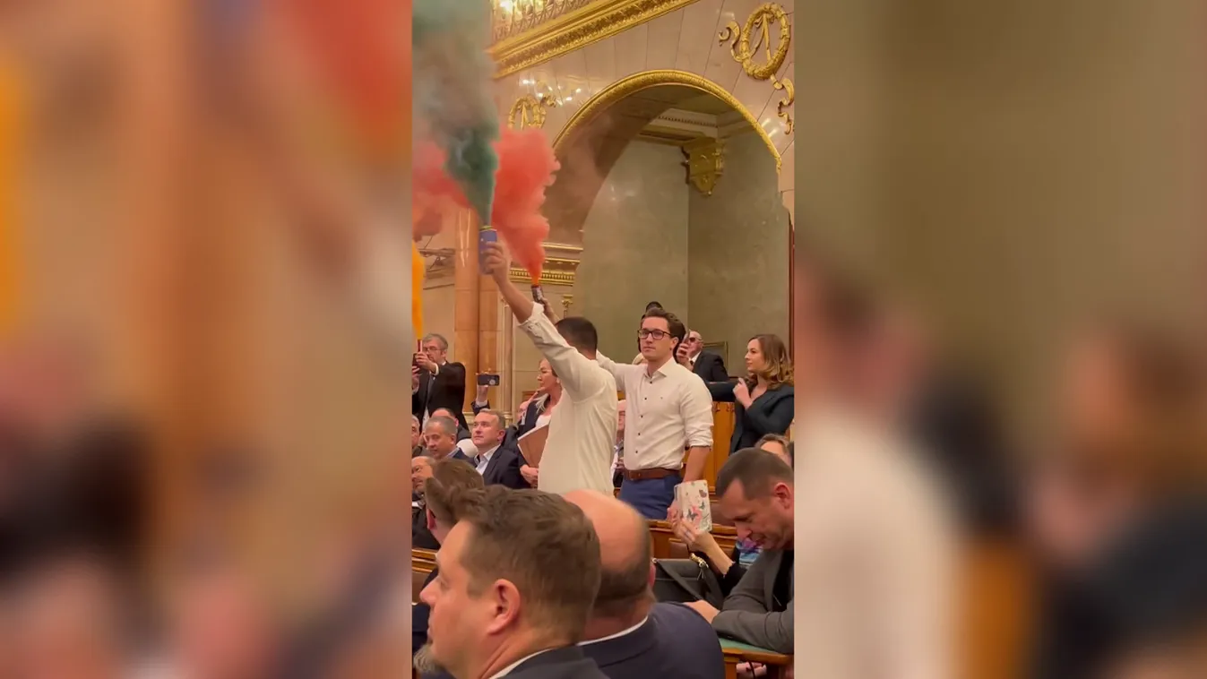 Bayer Zsolt: Egy okkal több, hogy ezeket e tetveket (poloskákat) azonnal takarítsák ki a Parlamentből