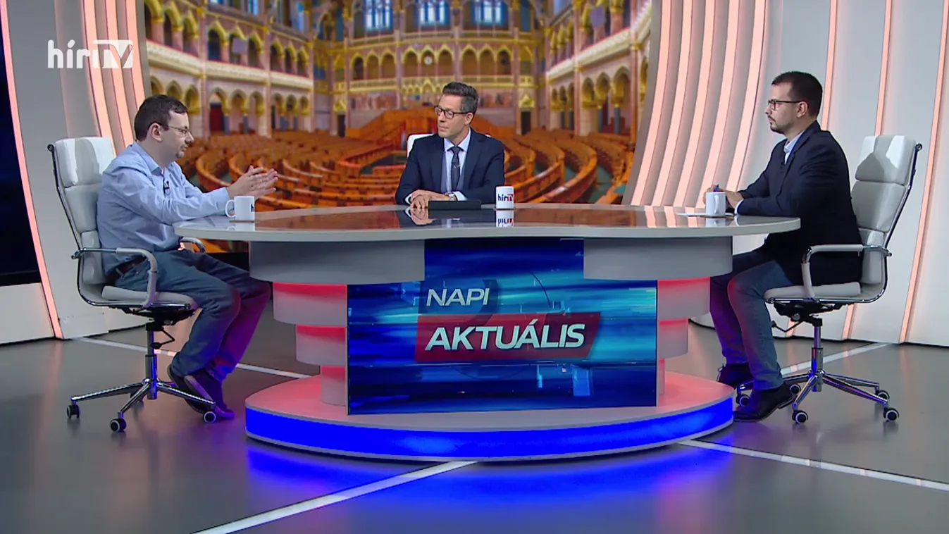 Jakab két éven keresztül következetesen végig vitte bukáshoz vezető politikáját, most ugyanezt folytatja mozgalmával