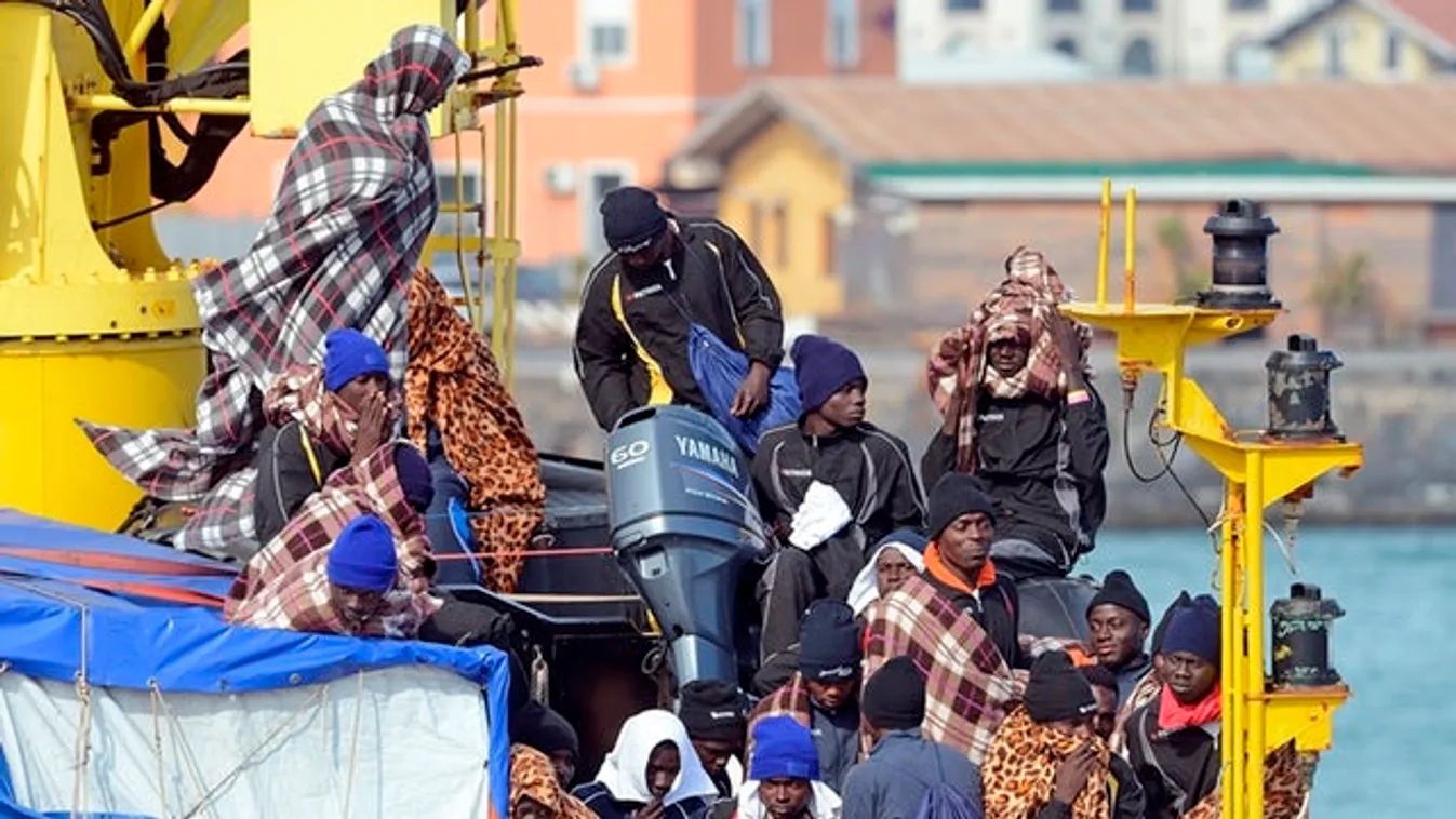 Rabszolgának viszi Olaszországba a migránsokat a maffia