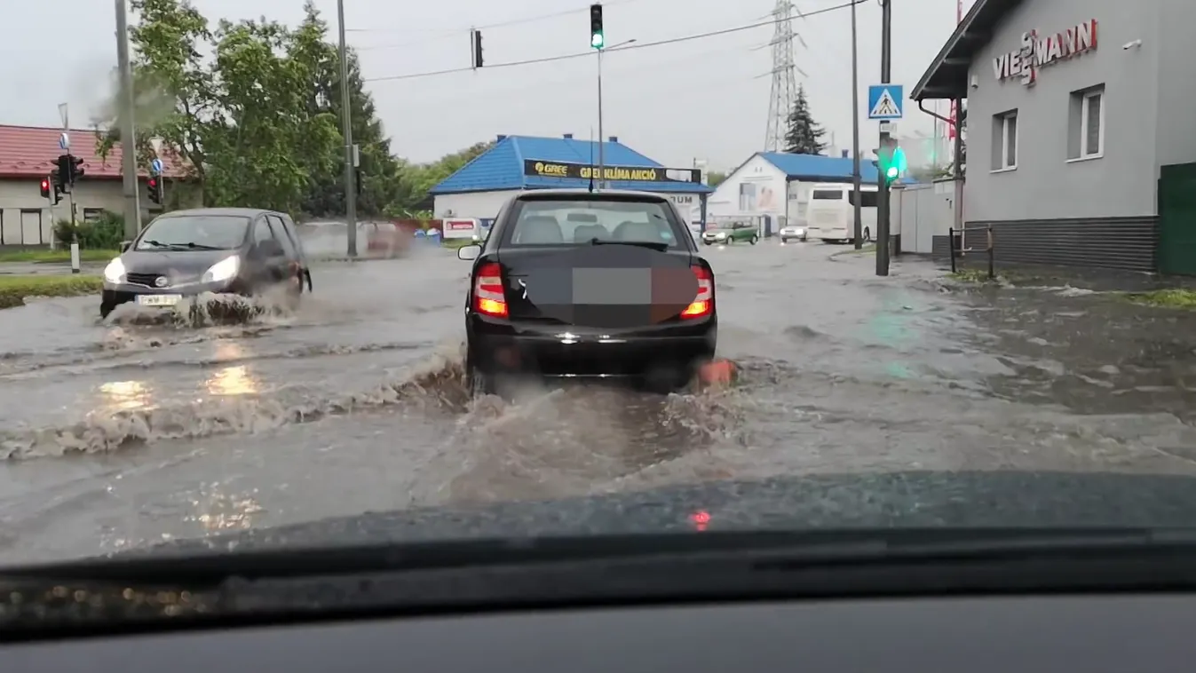 Orkánerejű szél és hatalmas eső az ország egész területén