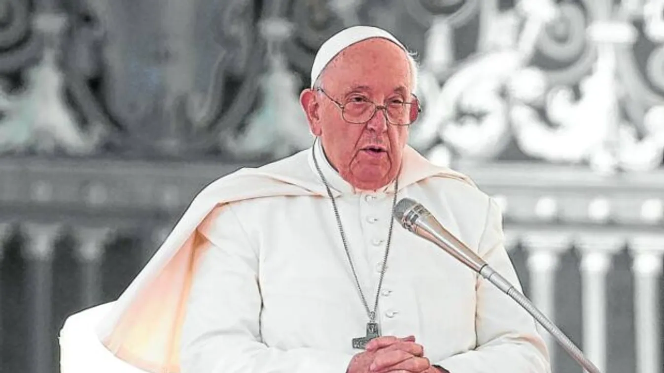 Ferenc pápa: Ukrajnában fegyverek helyett karácsonyi énekek csendüljenek fel