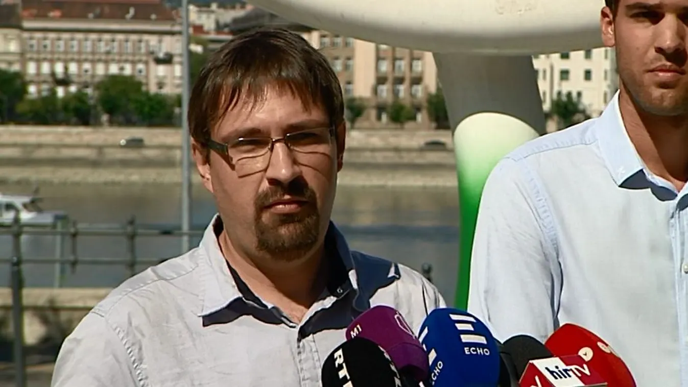 MSZP: Teljes generáció vándorolt el a kormány tehetetlensége miatt