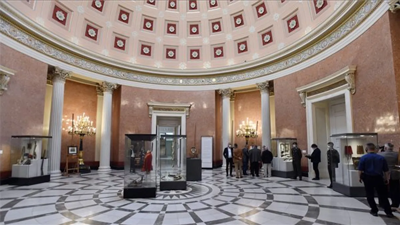 1848-49-es honvéd ereklyékből nyílt kiállítás a Nemzeti Múzeumban