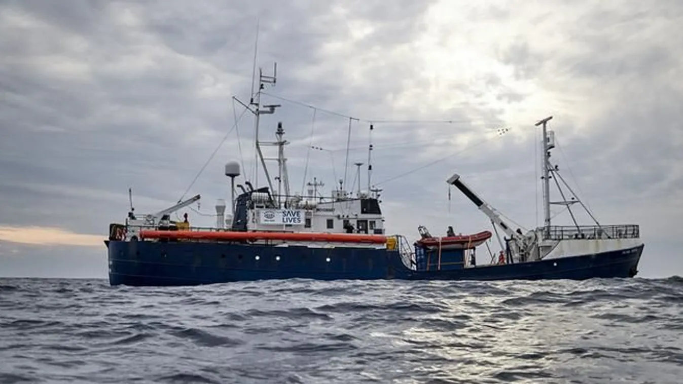 Lezárták az olasz kikötőket a migránsokkal érkező NGO-hajók előtt